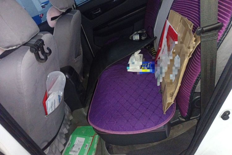 Used HYOSOW S3 2014 1.5L Luxury Version China IV Emission Standard Left Rear Seat