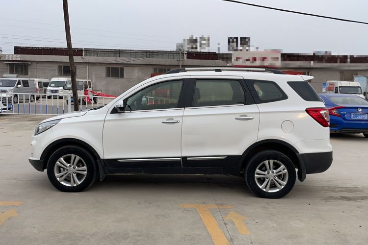 Used HYOSOW S3 2014 1.5L Luxury Version China IV Emission Standard Left Side