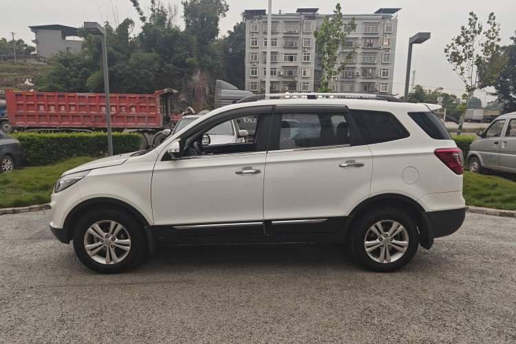 Used HYOSOW S3 2014 1.5L Luxury Version China IV Emission Standard Left Side