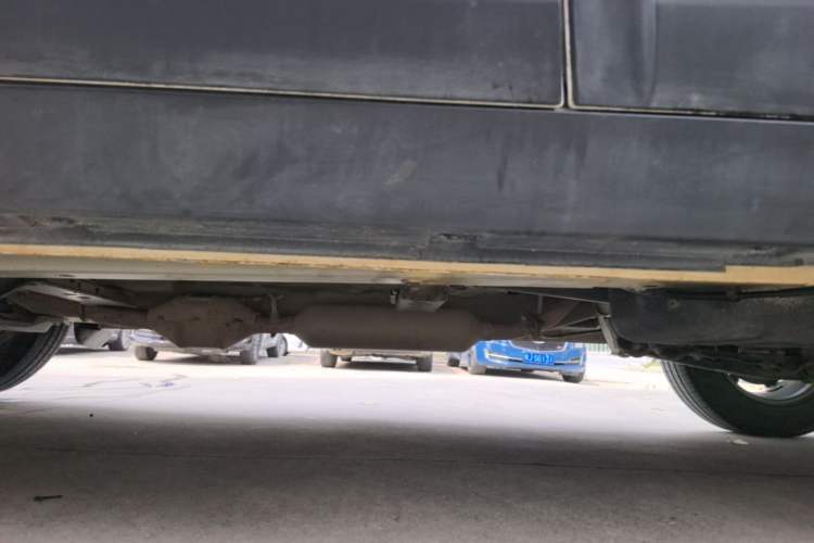 Used HYOSOW S3 2014 1.5L Luxury Version China IV Emission Standard Left Side Sill