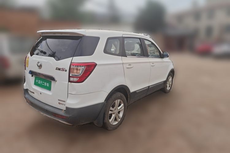 Used HYOSOW S3 2014 1.5L Comfort Version China IV Emission Standard Rear Right 45 Deg