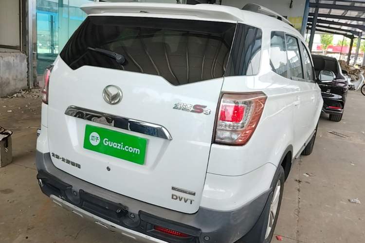 Used HYOSOW S3 2014 1.5L Comfort Version China IV Emission Standard Rear Right 45 Deg
