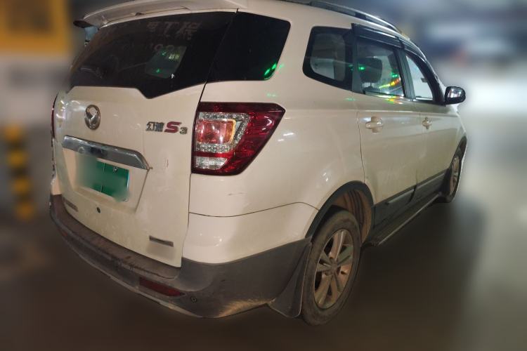 Used HYOSOW S3 2014 1.5L Comfort Version China IV Emission Standard Rear Right 45 Deg