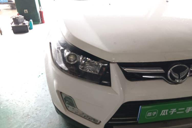 Used HYOSOW S3 2014 1.5L Comfort Version China IV Emission Standard Right Front Headlight