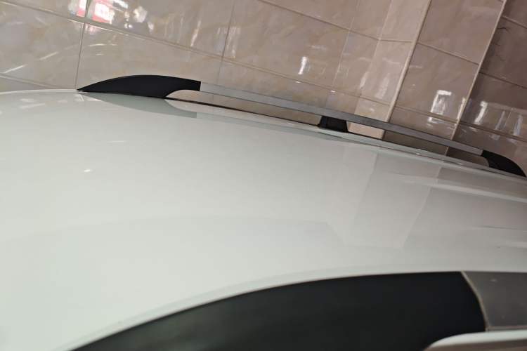 Used HYOSOW S3 2014 1.5L Comfort Version China IV Emission Standard Roof
