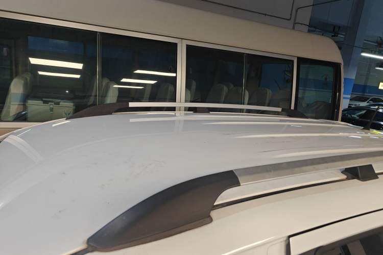 Used HYOSOW S3 2014 1.5L Luxury Version China IV Emission Standard Roof