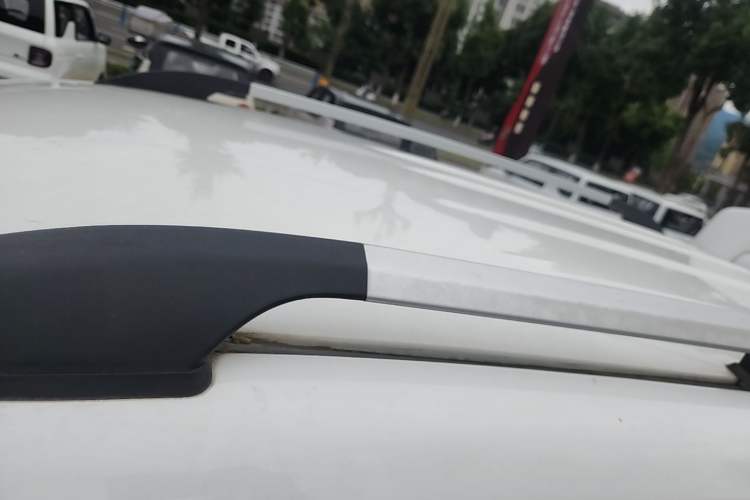 Used HYOSOW S3 2014 1.5L Luxury Version China IV Emission Standard Roof
