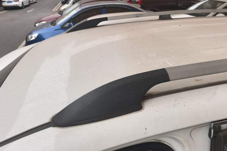Used HYOSOW S3 2014 1.5L Comfort Version China IV Emission Standard Roof