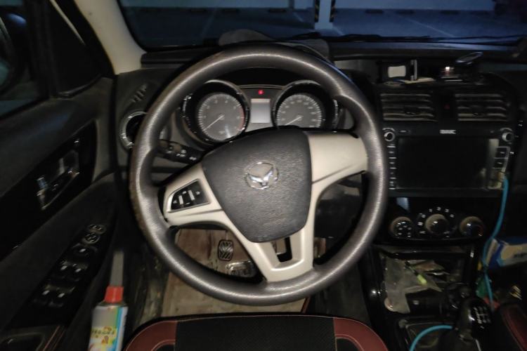 Used HYOSOW S3 2014 1.5L Comfort Version China IV Emission Standard Steering Wheel