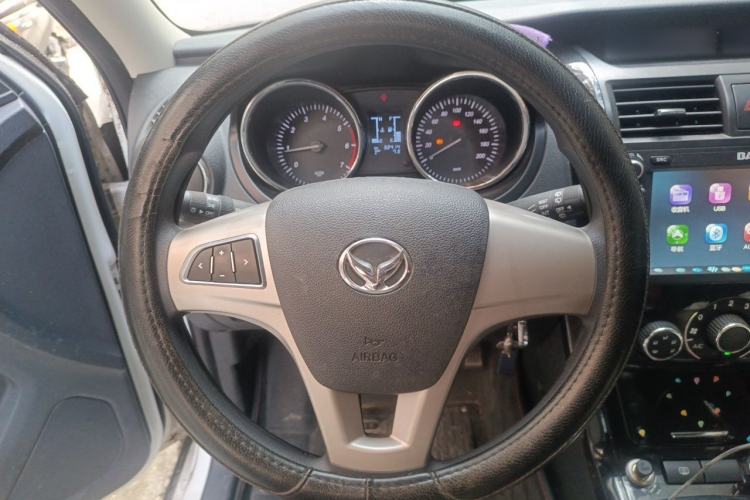 Used HYOSOW S3 2014 1.5L Comfort Version China IV Emission Standard Steering Wheel