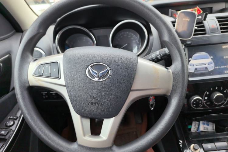 Used HYOSOW S3 2014 1.5L Comfort Version China IV Emission Standard Steering Wheel