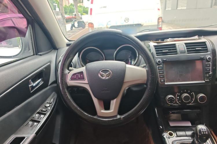 Used HYOSOW S3 2014 1.5L Comfort Version China IV Emission Standard Steering Wheel