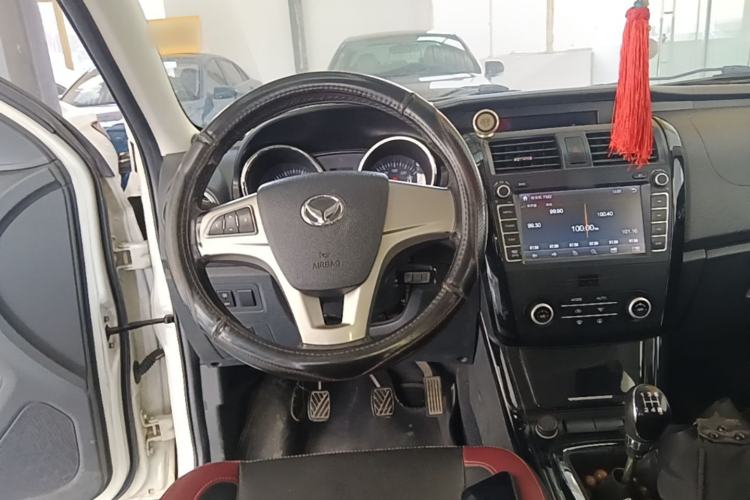 Used HYOSOW S3 2014 1.5L Luxury Version China IV Emission Standard Steering Wheel