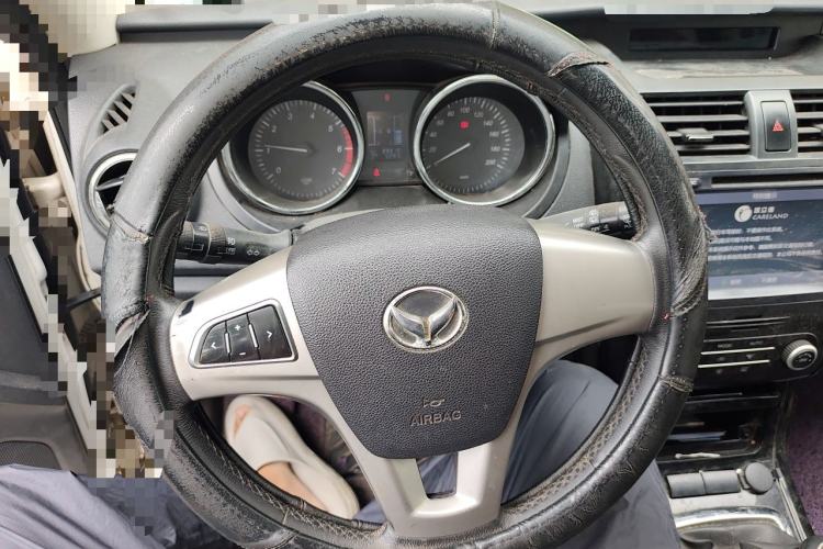 Used HYOSOW S3 2014 1.8L Prestige Version China IV Emission Standard Steering Wheel