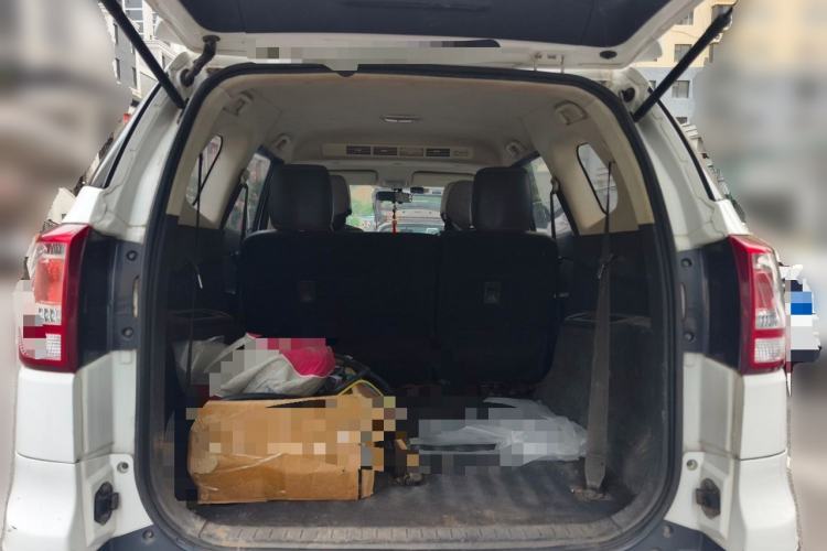 Used HYOSOW S3 2014 1.5L Luxury Version China IV Emission Standard Trunk