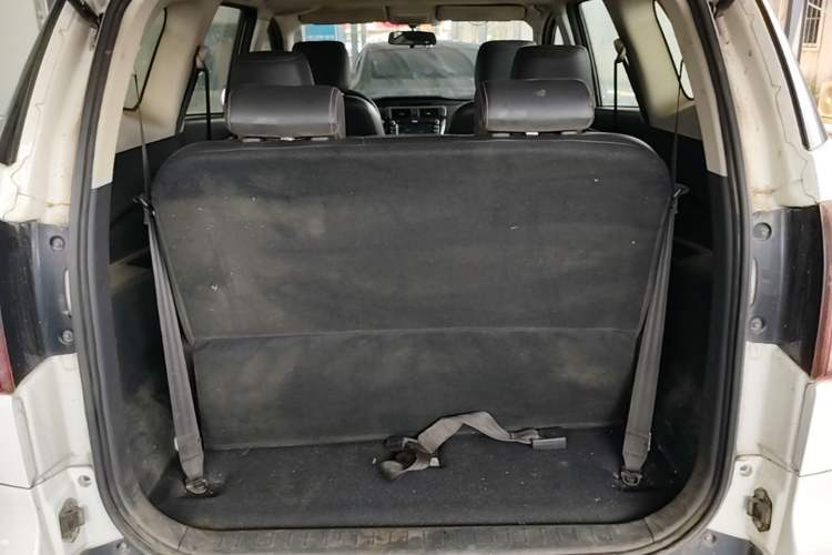 Used HYOSOW S3 2014 1.5L Comfort Version China IV Emission Standard Trunk