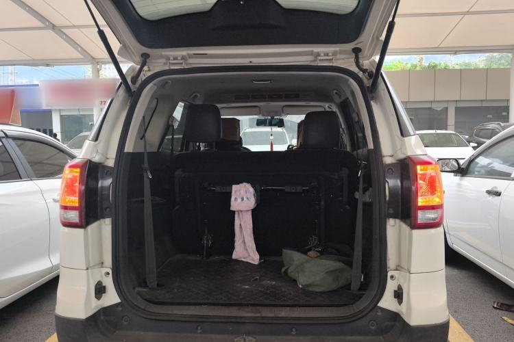 Used HYOSOW S3 2014 1.5L Comfort Version China IV Emission Standard Trunk
