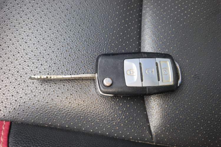 Used HYOSOW S3 2014 1.5L Luxury Version China IV Emission Standard Vehicle Key