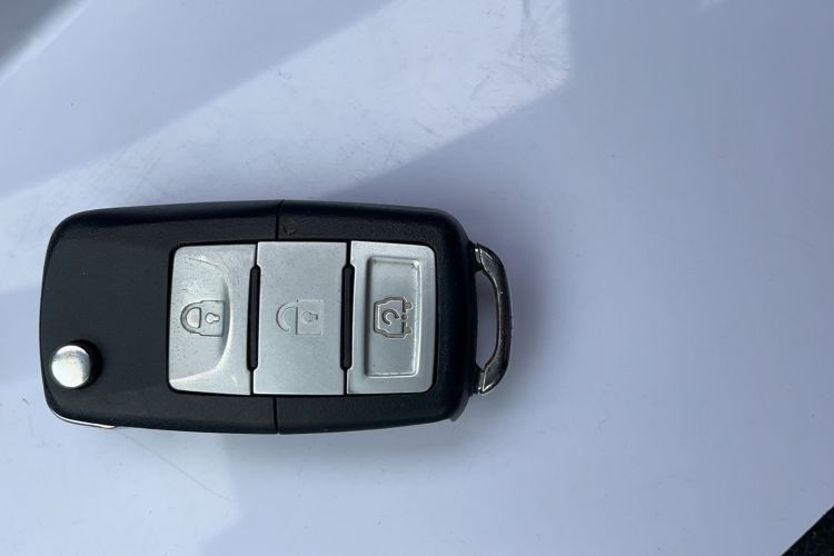 Used HYOSOW S3 2014 1.5L Luxury Version China IV Emission Standard Vehicle Key