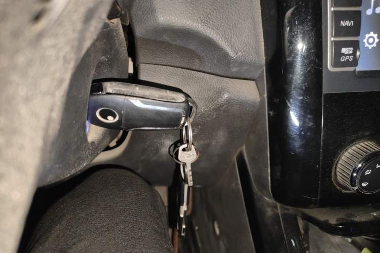 Used HYOSOW S3 2014 1.5L Comfort Version China IV Emission Standard Vehicle Key