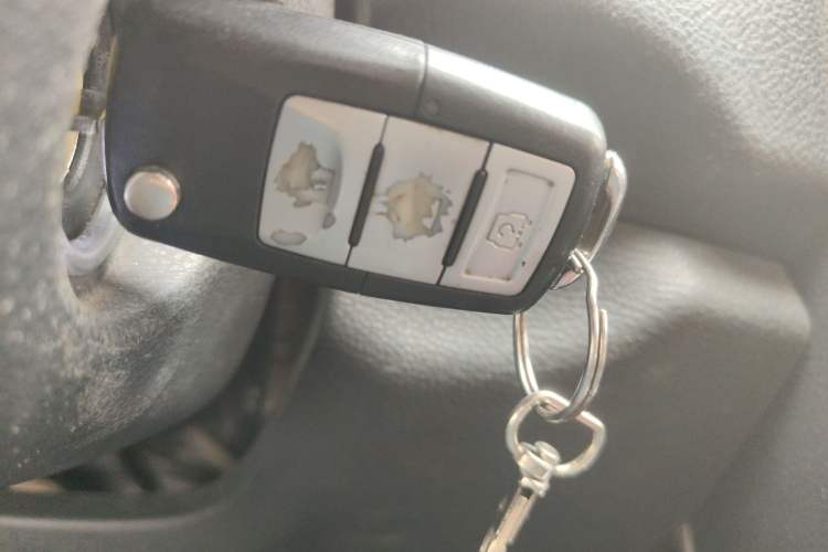 Used HYOSOW S3 2014 1.5L Luxury Version China IV Emission Standard Vehicle Key