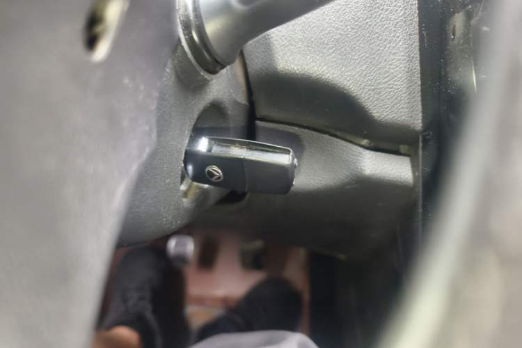 Used HYOSOW S3 2014 1.5L Luxury Version China IV Emission Standard Vehicle Key