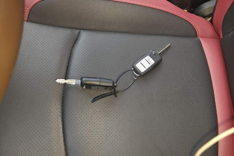Used HYOSOW S3 2014 1.5L Luxury Version China IV Emission Standard Vehicle Key