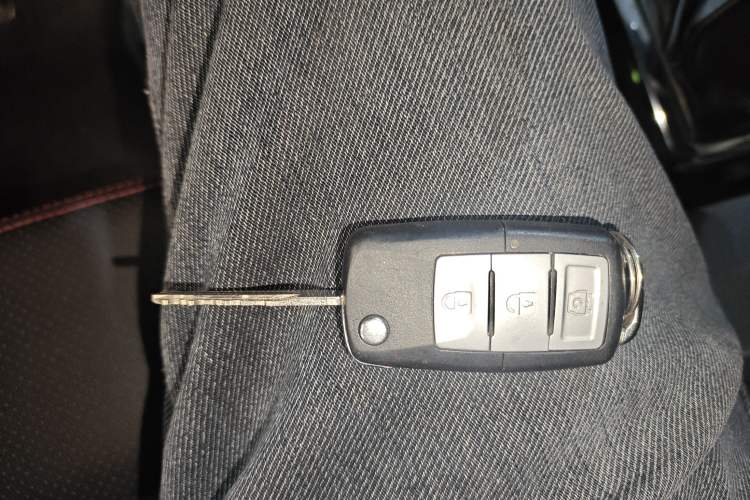 Used HYOSOW S3 2014 1.5L Luxury Version China IV Emission Standard Vehicle Key