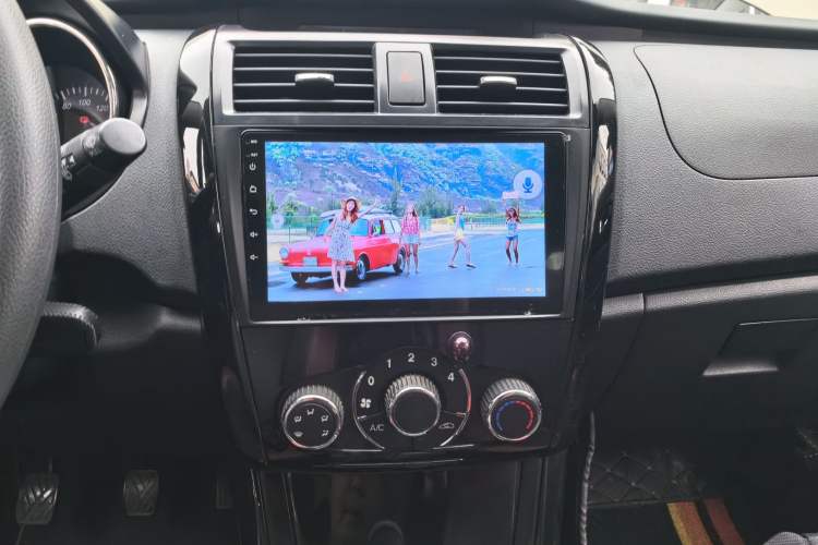 Used HYOSOW S3 2014 1.5L Comfort Version China IV Emission Standard Audio And AC Panel
