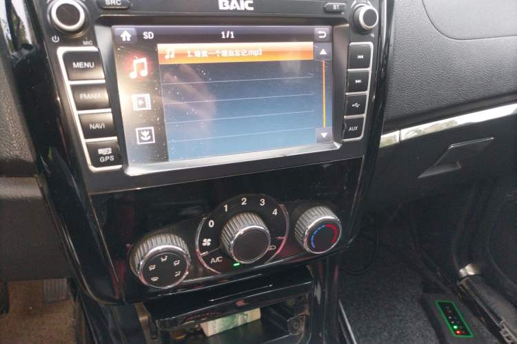 Used HYOSOW S3 2014 1.5L Comfort Version China IV Emission Standard Audio And AC Panel
