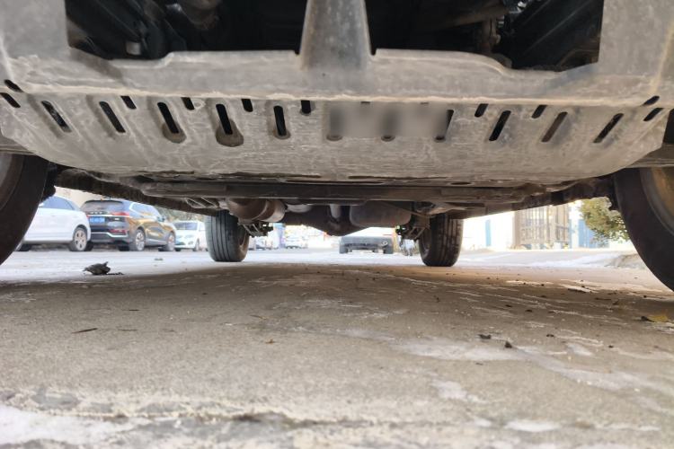 Used HYOSOW S3 2014 1.5L Comfort Version China IV Emission Standard Chassis Front