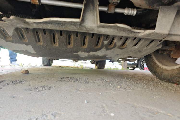 Used HYOSOW S3 2014 1.5L Comfort Version China IV Emission Standard Chassis Front
