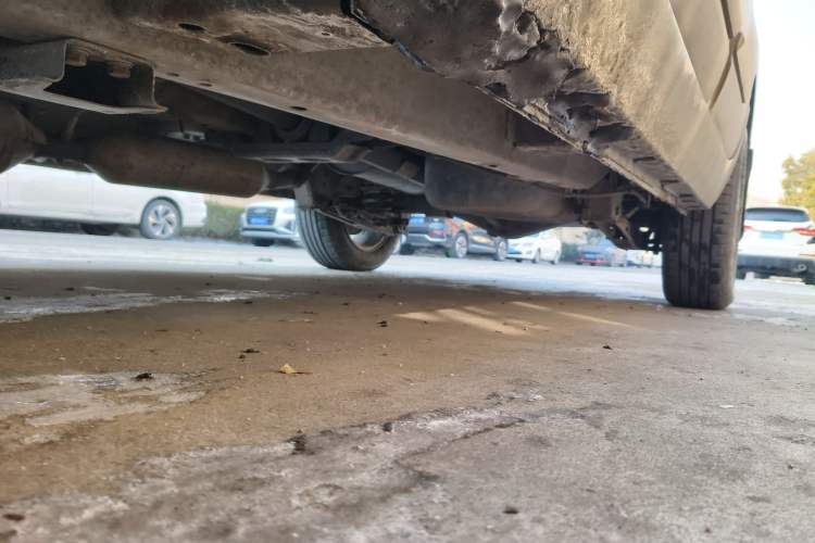 Used HYOSOW S3 2014 1.5L Comfort Version China IV Emission Standard Chassis Front Left