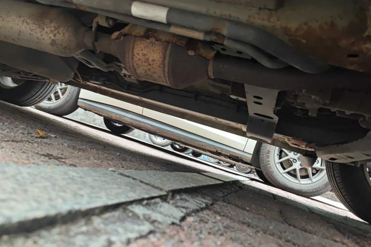 Used HYOSOW S3 2014 1.5L Luxury Version China IV Emission Standard Chassis Front Right