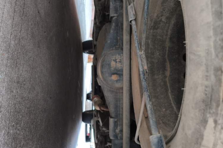 Used HYOSOW S3 2014 1.5L Comfort Version China IV Emission Standard Chassis Rear
