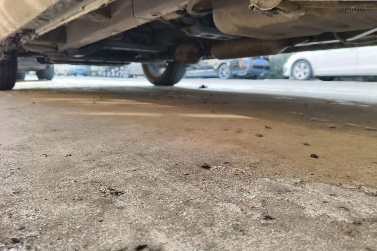 Used HYOSOW S3 2014 1.5L Comfort Version China IV Emission Standard Chassis Rear Left