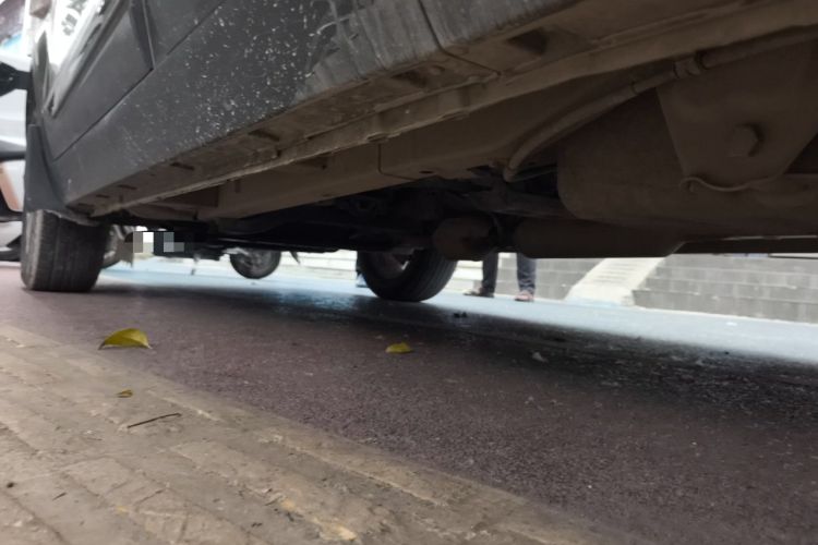 Used HYOSOW S3 2014 1.5L Luxury Version China IV Emission Standard Chassis Rear Left