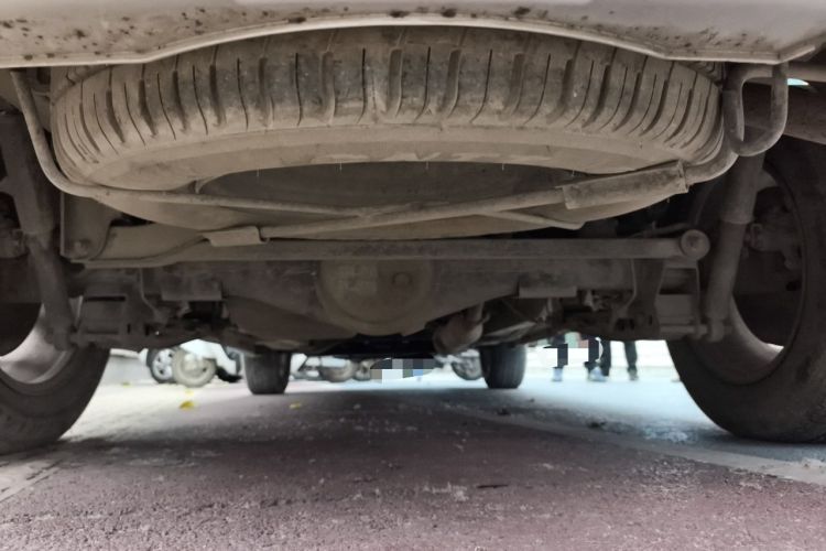 Used HYOSOW S3 2014 1.5L Luxury Version China IV Emission Standard Chassis Rear