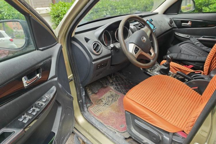 Used HYOSOW S3 2014 1.5L Comfort Version China IV Emission Standard Driver Seat
