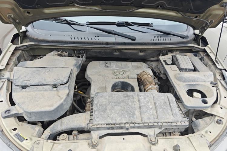 Used HYOSOW S3 2014 1.5L Luxury Version China IV Emission Standard Engine Bay
