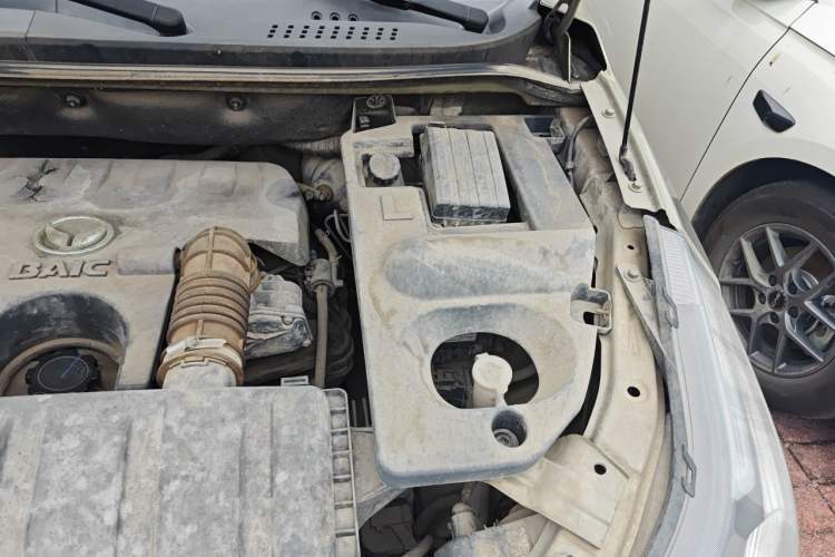 Used HYOSOW S3 2014 1.5L Luxury Version China IV Emission Standard Engine Bay Left