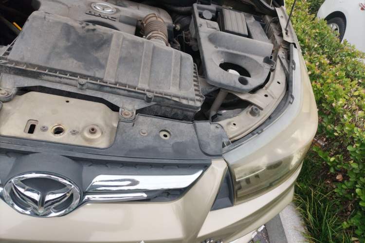 Used HYOSOW S3 2014 1.5L Comfort Version China IV Emission Standard Engine Bay Left