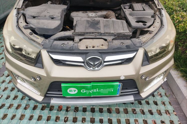 Used HYOSOW S3 2014 1.5L Comfort Version China IV Emission Standard Engine Bay