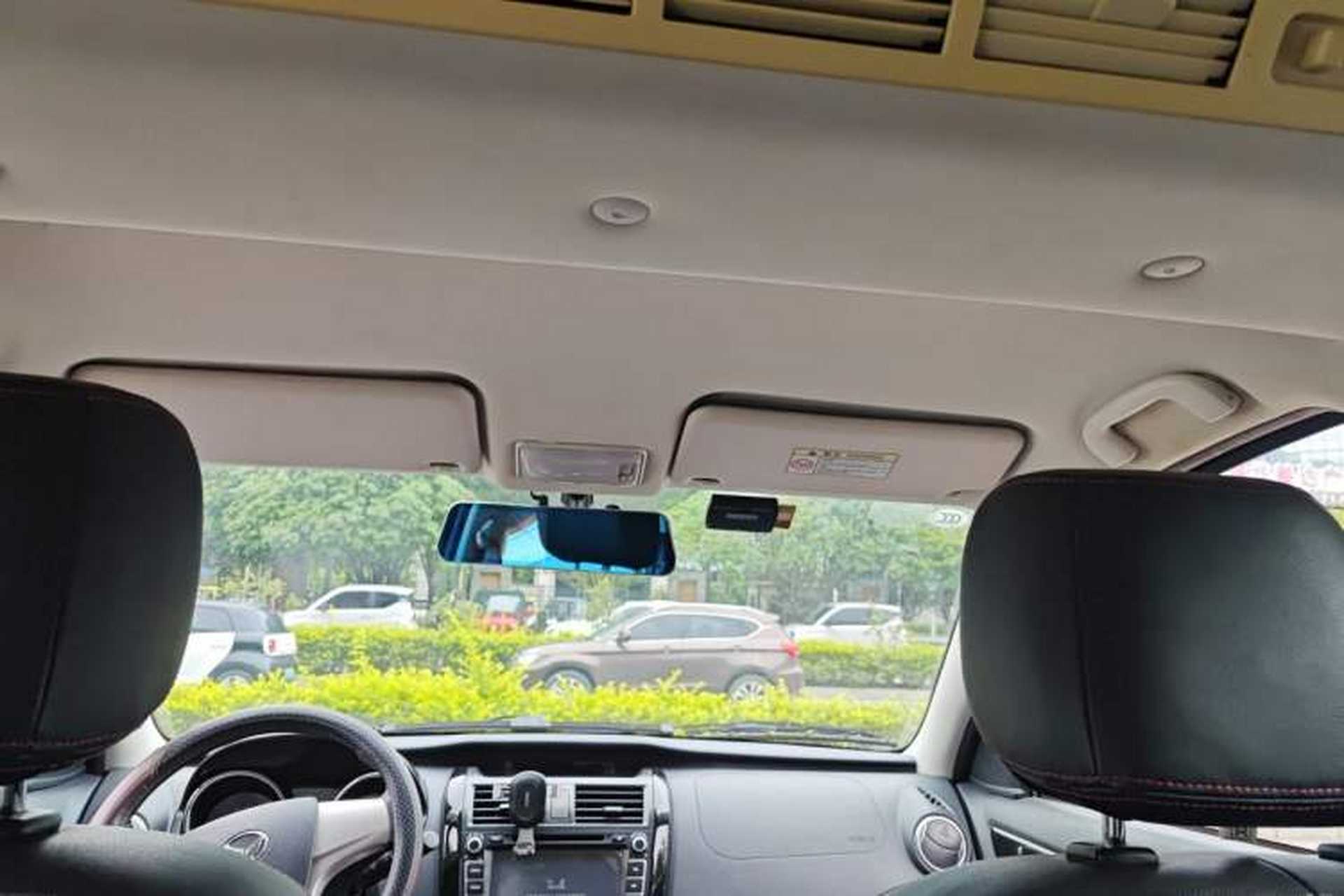 Used HYOSOW S3 2014 1.5L Luxury Version China IV Emission Standard Headliner