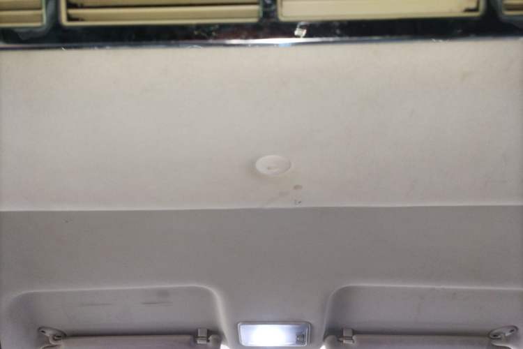 Used HYOSOW S3 2014 1.5L Comfort Version China IV Emission Standard Headliner
