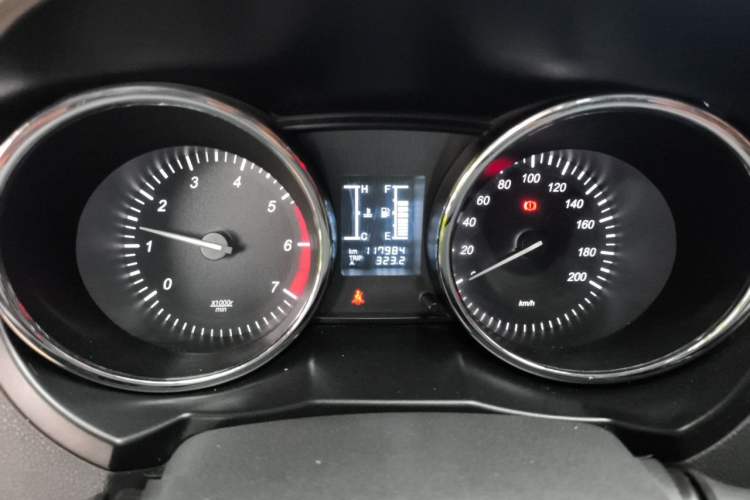 Used HYOSOW S3 2014 1.5L Luxury Version China IV Emission Standard Instrument Cluster