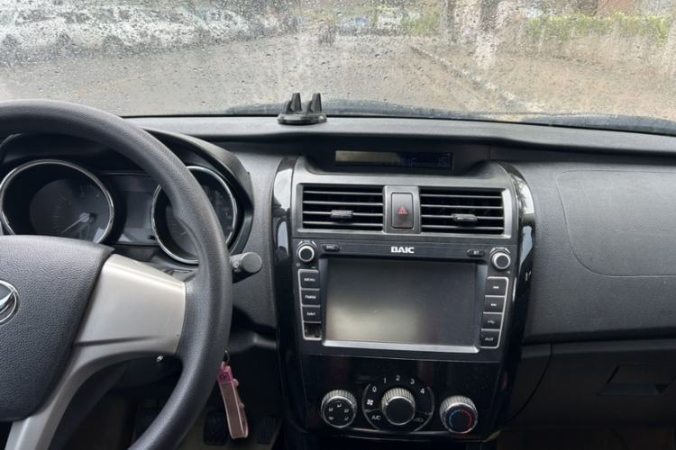 Used HYOSOW S3 2014 1.5L Comfort Version China IV Emission Standard Interior 2