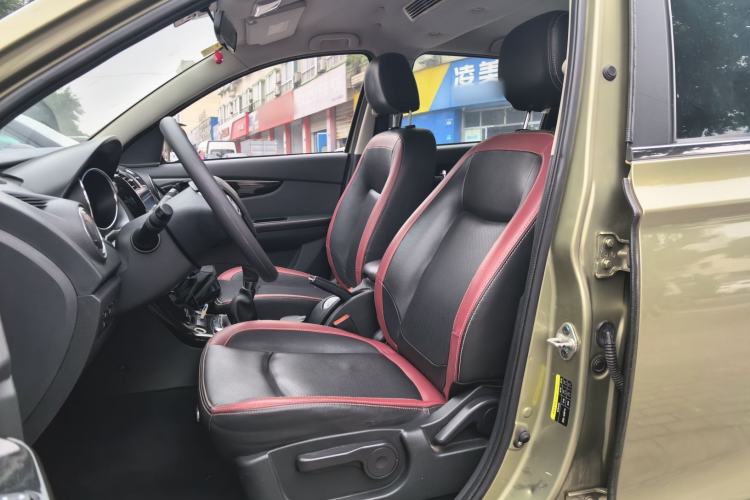 Used HYOSOW S3 2014 1.5L Comfort Version China IV Emission Standard Left Front Seat