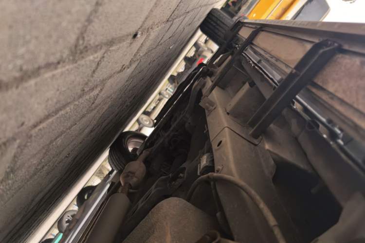 Used HYOSOW S3 2014 1.5L Comfort Version China IV Emission Standard Left Side Sill