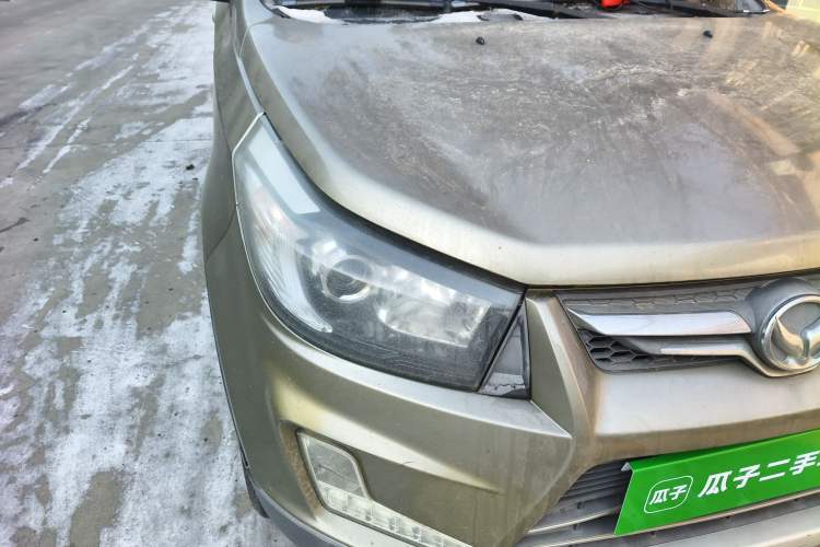 Used HYOSOW S3 2014 1.5L Comfort Version China IV Emission Standard Right Front Headlight